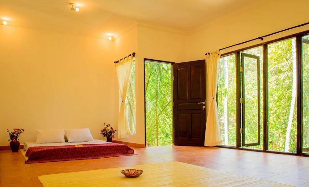 Shanti Toya Ashram Mambat Exterior foto