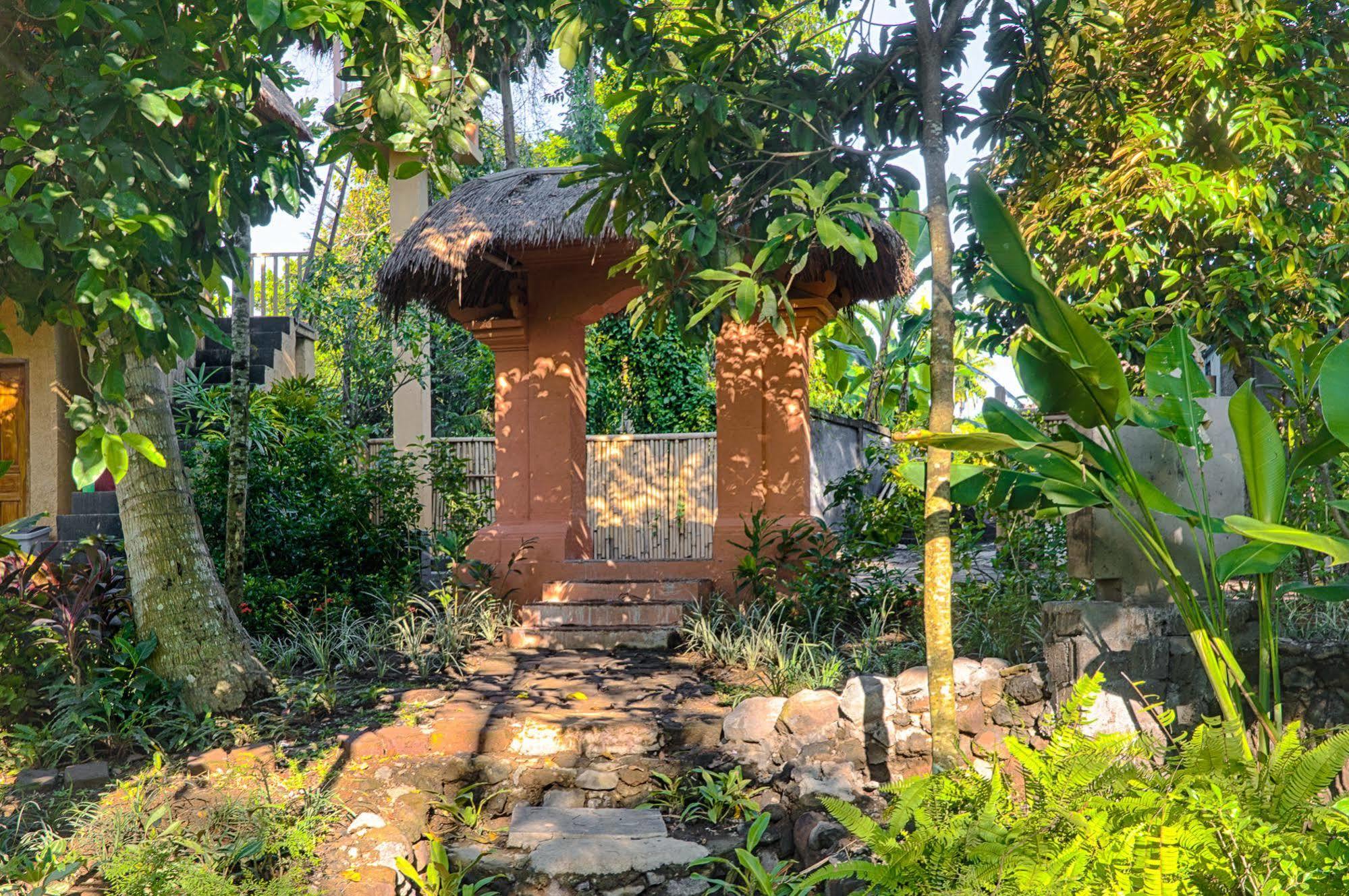 Shanti Toya Ashram Mambat Exterior foto